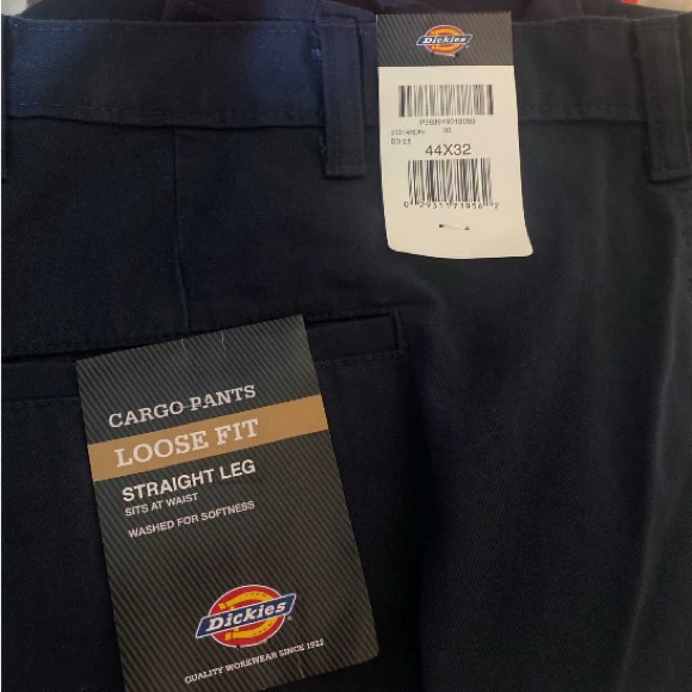 Dickie Cargos